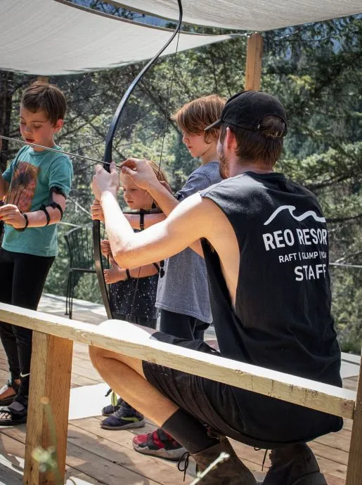 Guest Services & Reservations